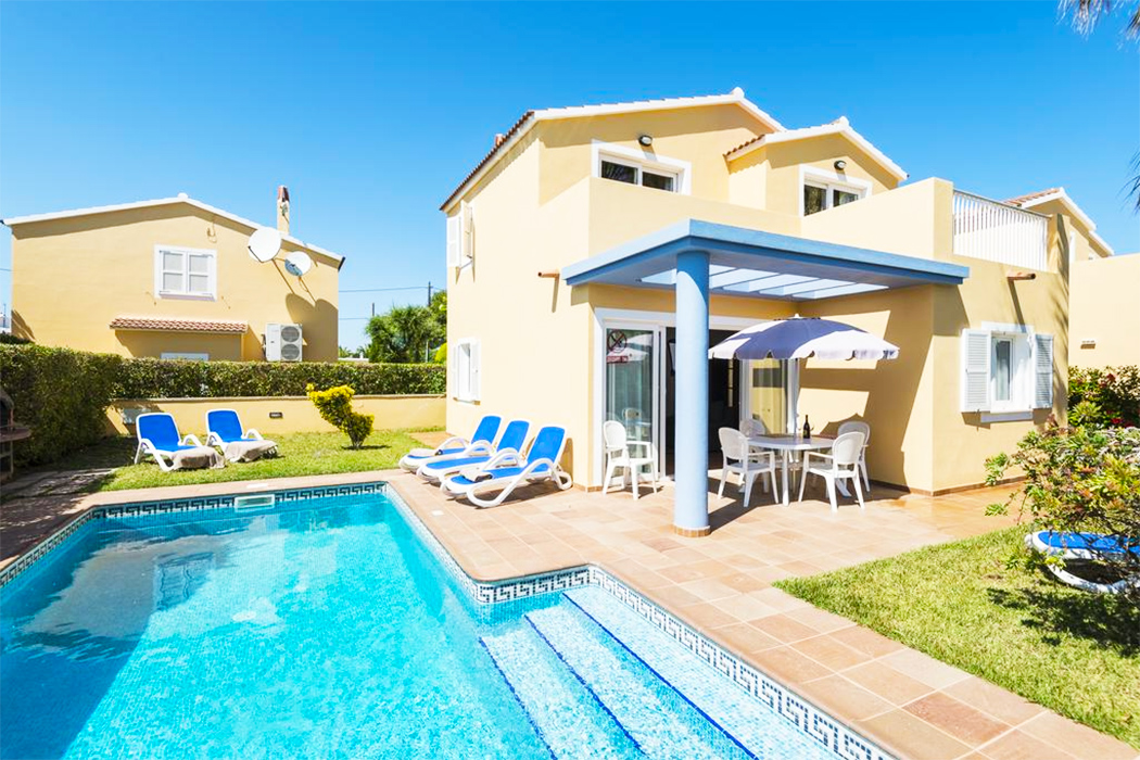 Hotel Villas Amarillas piscina privada menorca