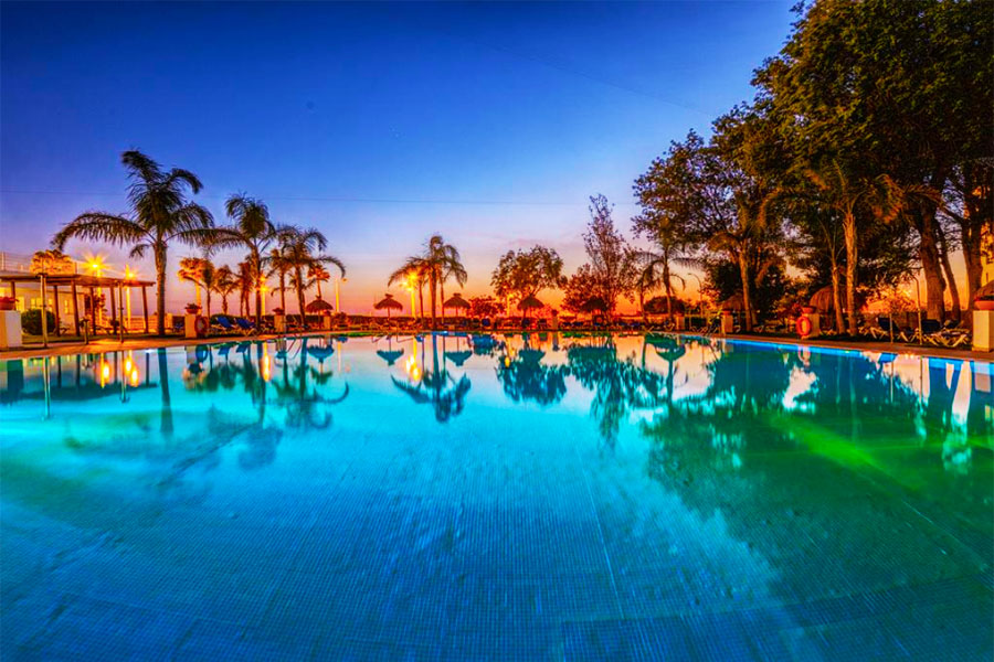 Hotel con piscina puerto santa maria Puertobahia & SPA