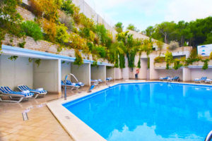 Piscina Hotel Alicante Hills