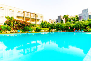 Piscina Hotel El Plantio Golf Resort