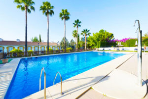 Piscina Hotel Exe Las Adelfas