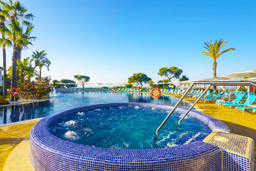 Cartaya Garden Hotel & Spa Playanatural: Hotel en Huelva Piscina Cubierta y Piscina Vistas al Mar