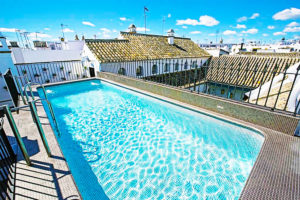 Piscina Hotel Hospes Las Casas Del Rey De Baeza