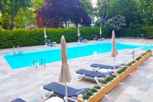 Piscina Hotel Senator Barajas