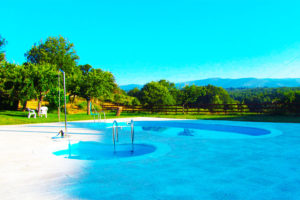 Camping con piscina Zamora Cabañas Maleixas