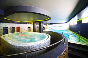 Hotel con piscina Jaca Apartahotel & Spa Jacetania