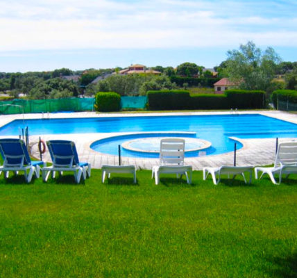 Hotel con piscina Salamanca Estudio con Wifi vistas Campo Golf Salamanca