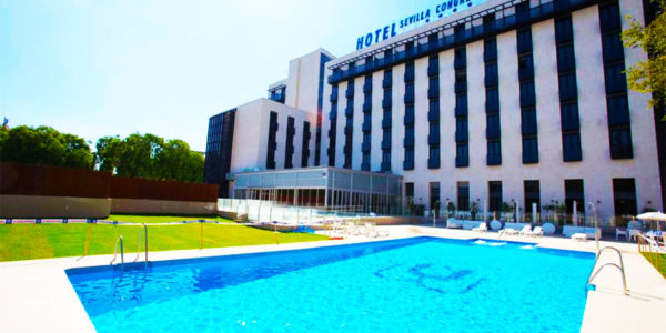 hotel con piscina sevilla M A Hotel Sevilla Congresos