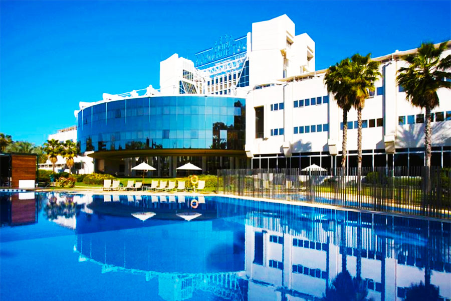 hotel con piscina sevilla Silken Al Andalus Palace