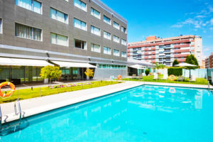 Piscina Hotel Abba Huesca Piscina Hotel Abba Huesca