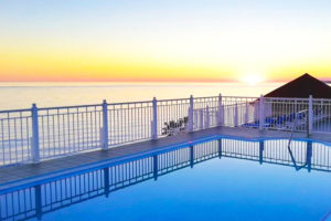 Piscina Hotel Perla Marina