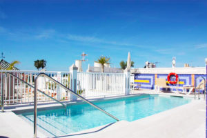 Piscina Hotel Puerta del Mar