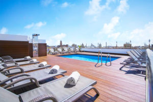 Piscina Salles Hotel Málaga Centro