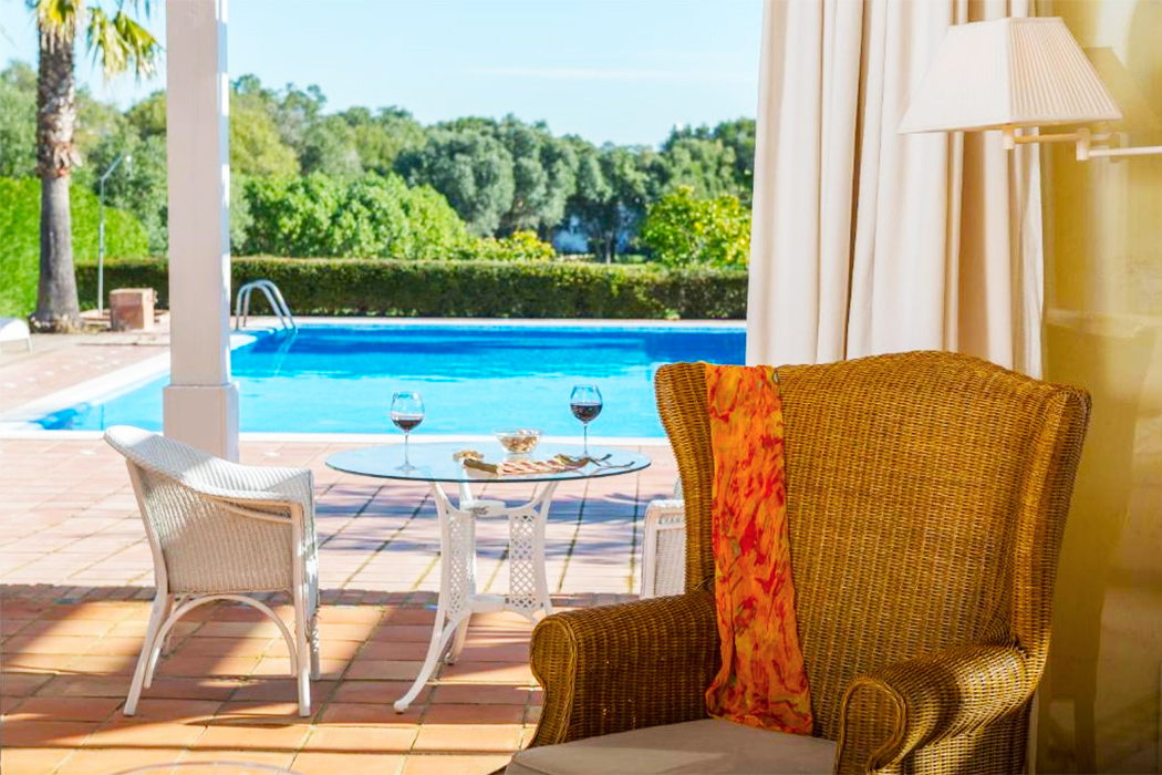 Resort Villas Andalucia piscina privada habitacion